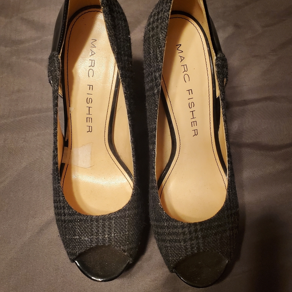 Shoes - Picture 2 of 2